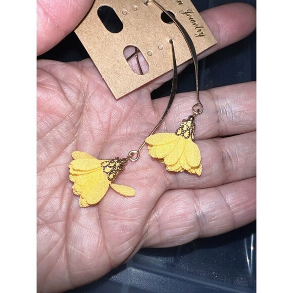 Dainty Yellow Cloth Flower Dangle Goldtone Fancy Earwire Earrings - Picture 7 of 11